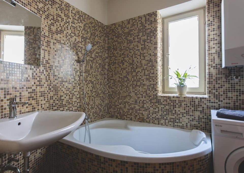 Klotild & Matild Floor In Downtown Апартаменти